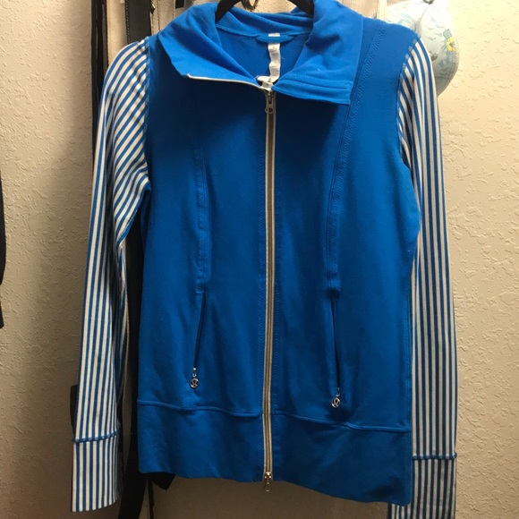 Lululemon jacket - Picture 2 of 5